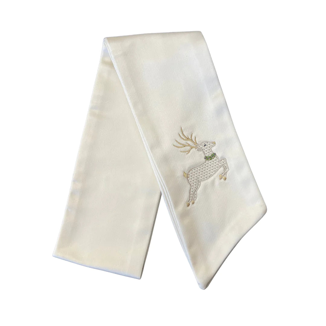 Ivory Wreath Sash With Appliqué – Biscuit Home