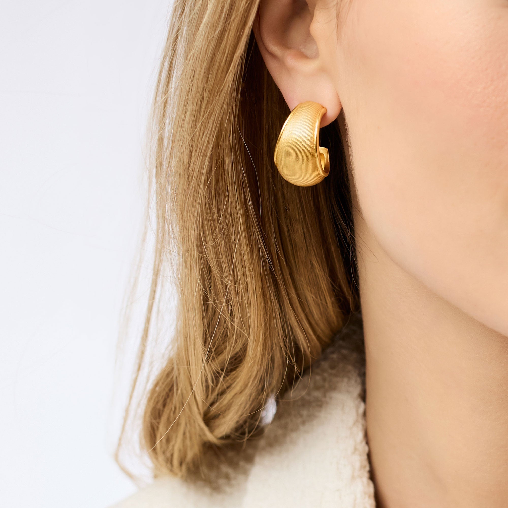 Gold Cobblestone Statement Hoop