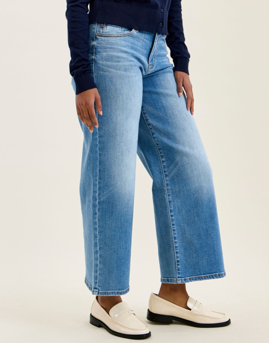 Claudia Ankle Wide MD Ease Blue