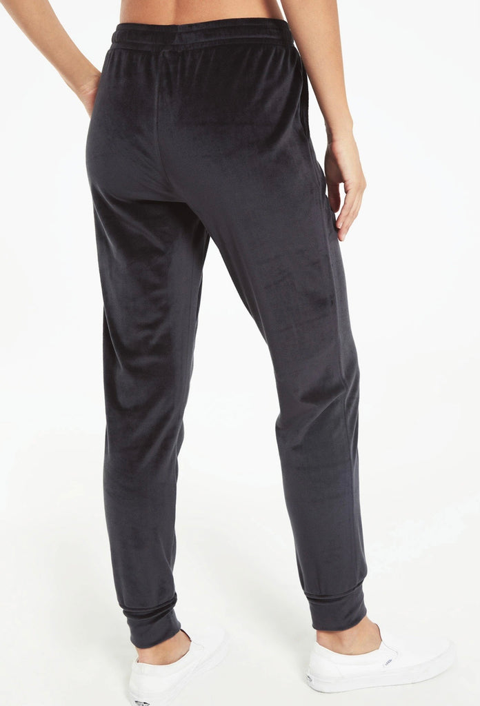 CLEARANCE | Z Supply Evalyn Velour Pant, Onyx